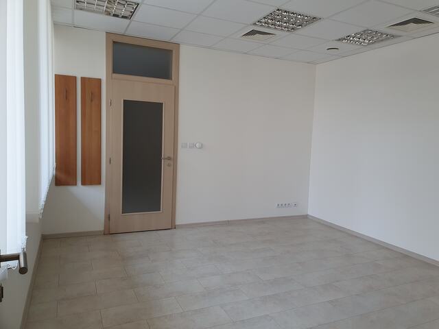 Kancelária 35,82 m² v budove Athrium